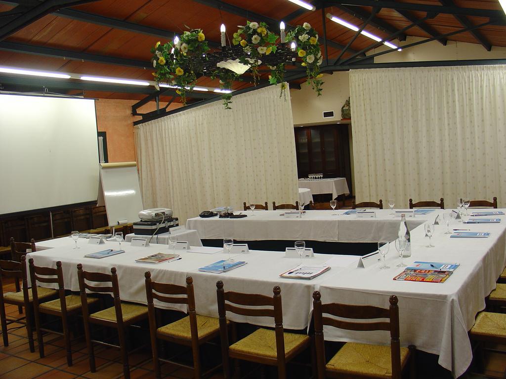 Mas De La Sala Hotel Sallent Exterior photo